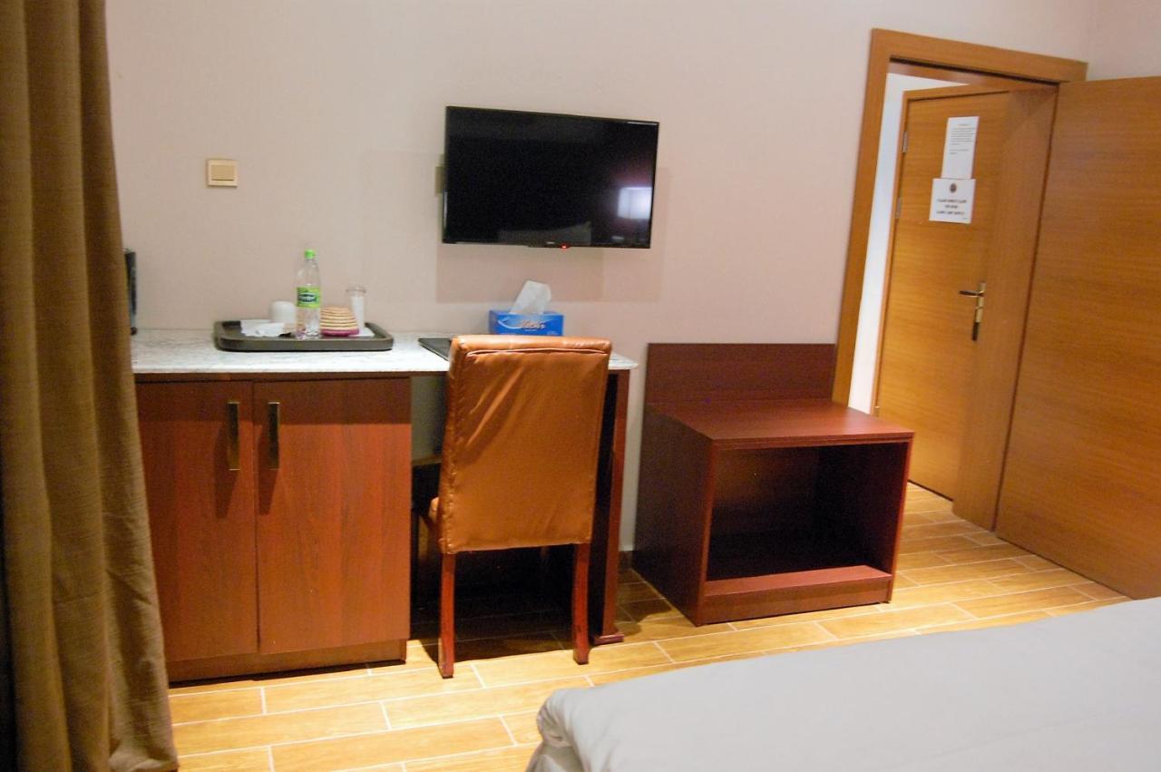 מלון קאנו R & K Guest Palace מראה חיצוני תמונה