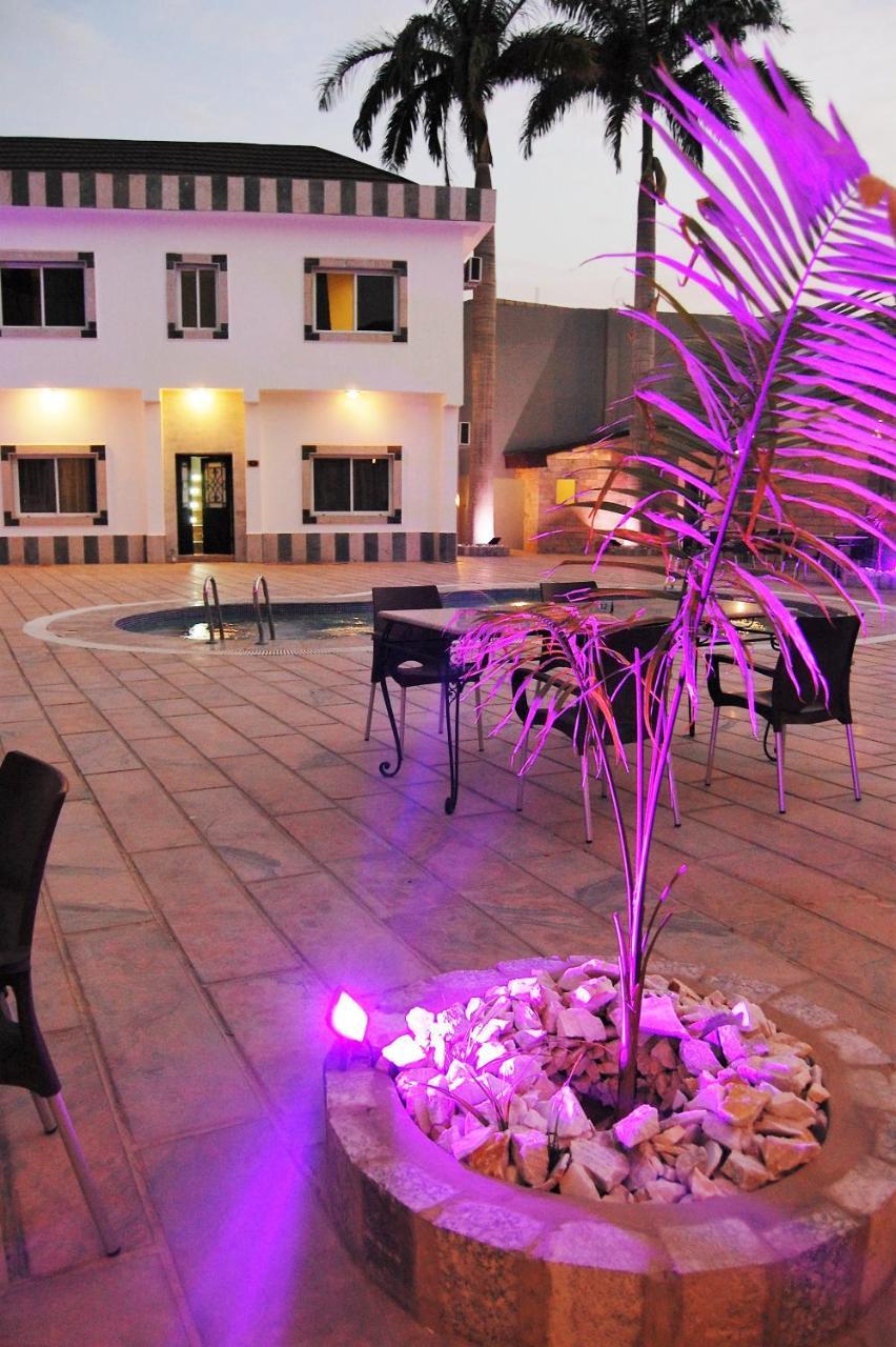 מלון קאנו R & K Guest Palace מראה חיצוני תמונה