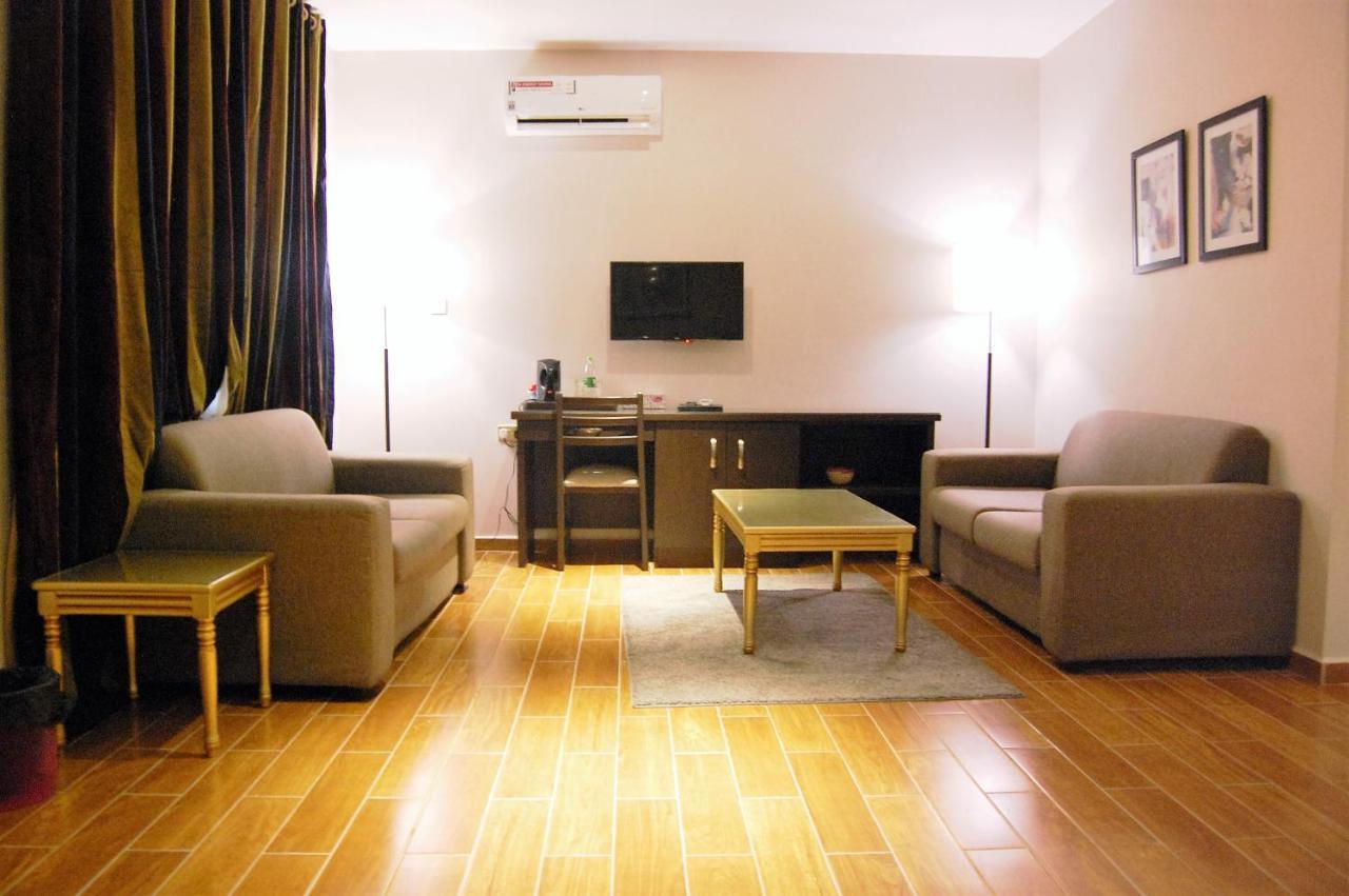 מלון קאנו R & K Guest Palace מראה חיצוני תמונה