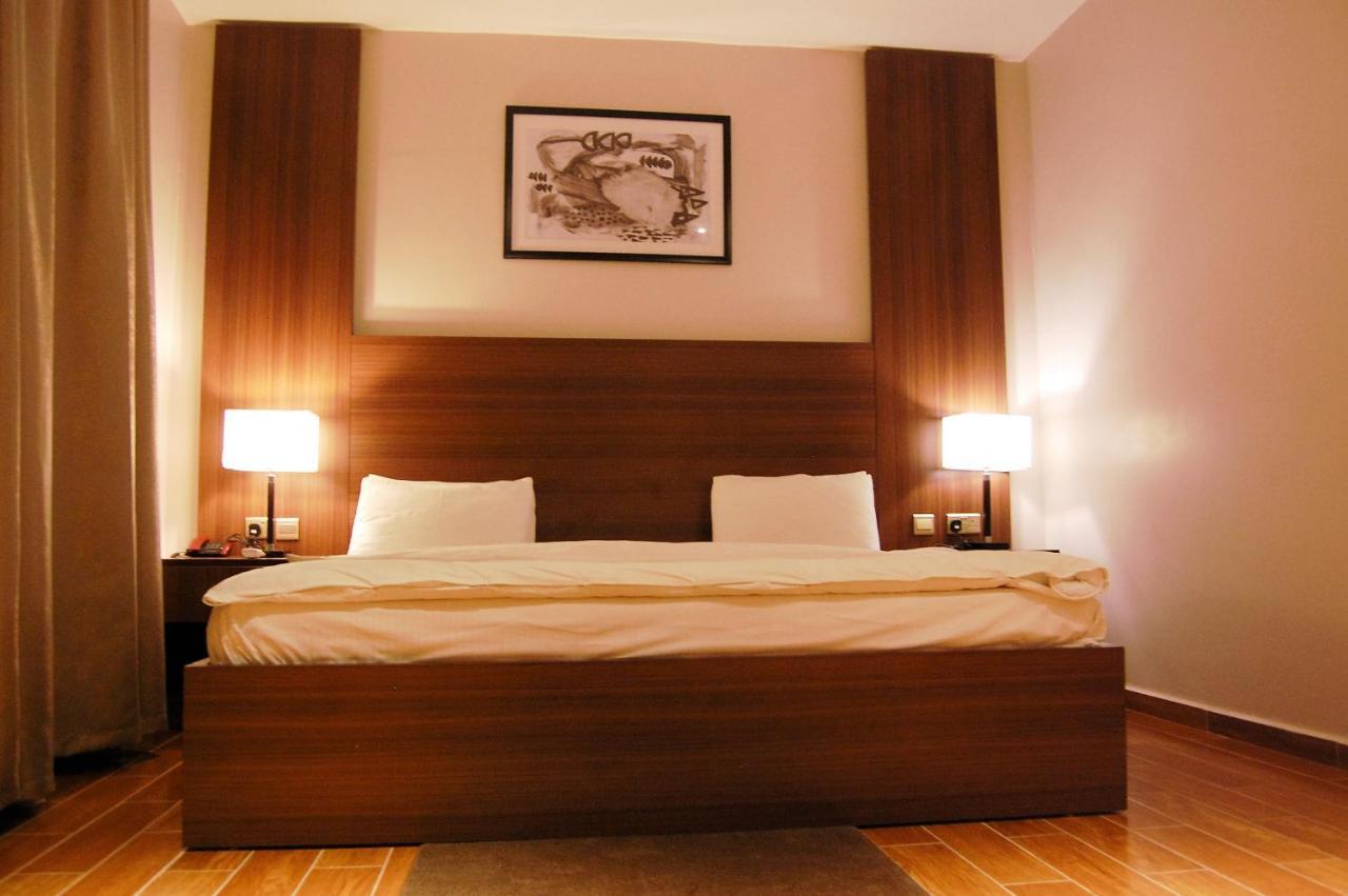 מלון קאנו R & K Guest Palace מראה חיצוני תמונה